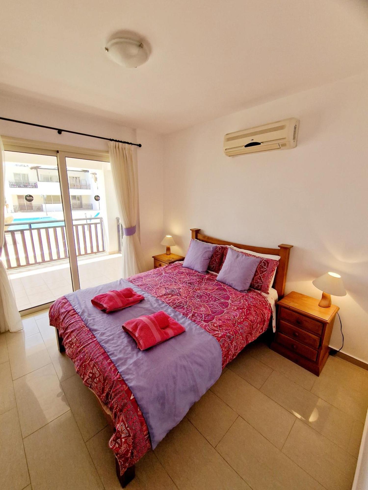 C5 Vanessa Poolside Apartment Peyia Exterior photo